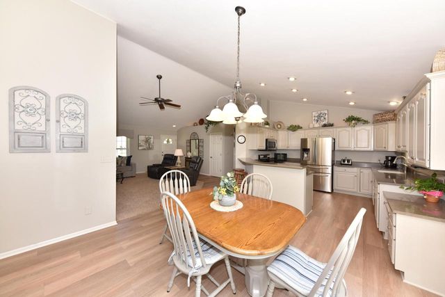 N65W15321 Blue Heron DRIVE, Menomonee Falls, WI 53051
