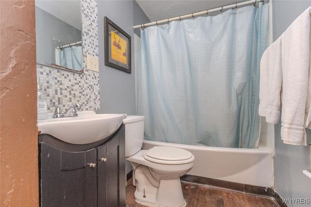 1968 MacKenna Avenue, Niagara Falls, NY 14303