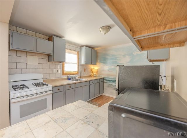 1968 MacKenna Avenue, Niagara Falls, NY 14303