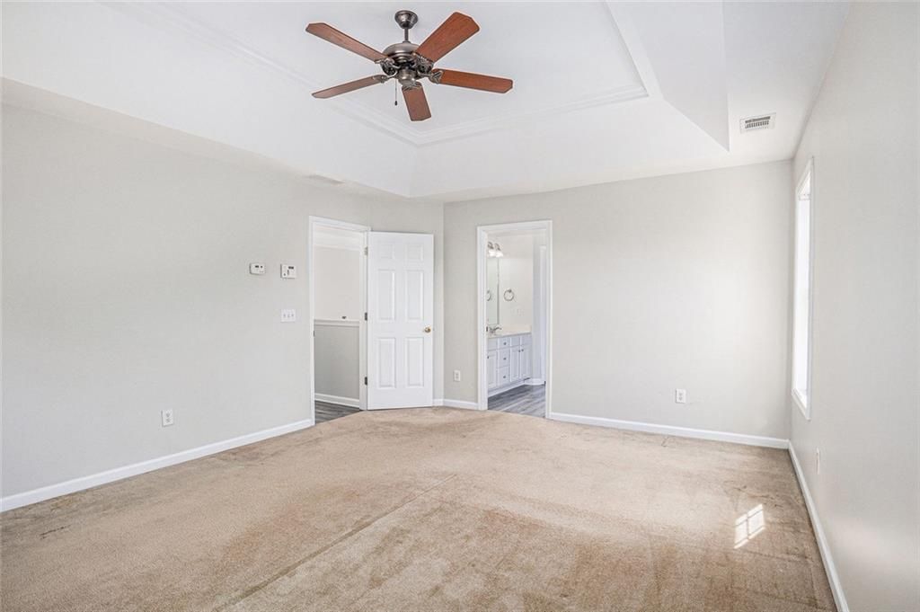 Image 16 of property listing at 2416 Sterling Manor Drive, Buford, GA 30518