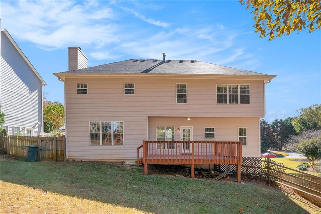 Image 27 of property listing at 2416 Sterling Manor Drive, Buford, GA 30518