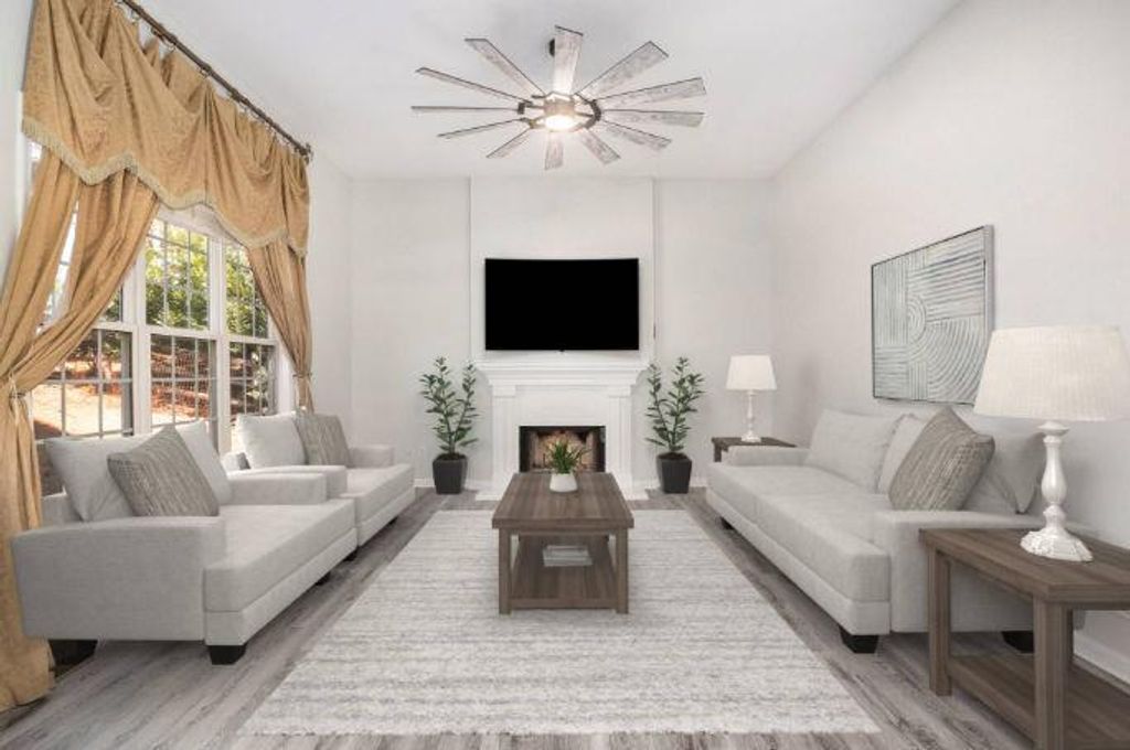 Image 6 of property listing at 2416 Sterling Manor Drive, Buford, GA 30518