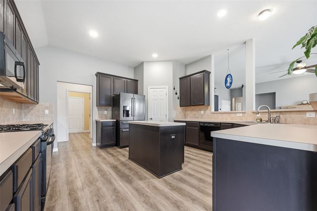 6610 Driftwood Lane, Rowlett, TX 75089