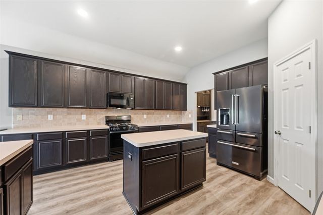 6610 Driftwood Lane, Rowlett, TX 75089