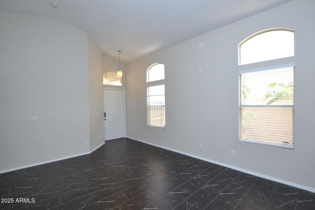 4927 W WAHALLA Lane, Glendale, AZ 85308