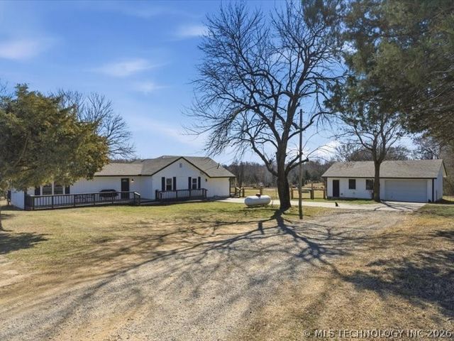 32766 E 161st Street S, Coweta, OK 74429