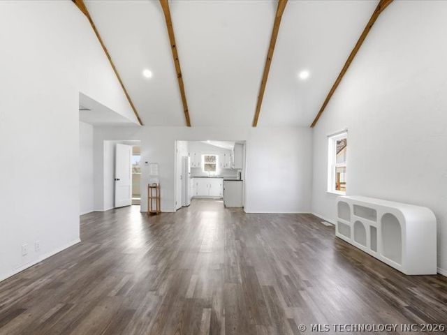 32766 E 161st Street S, Coweta, OK 74429