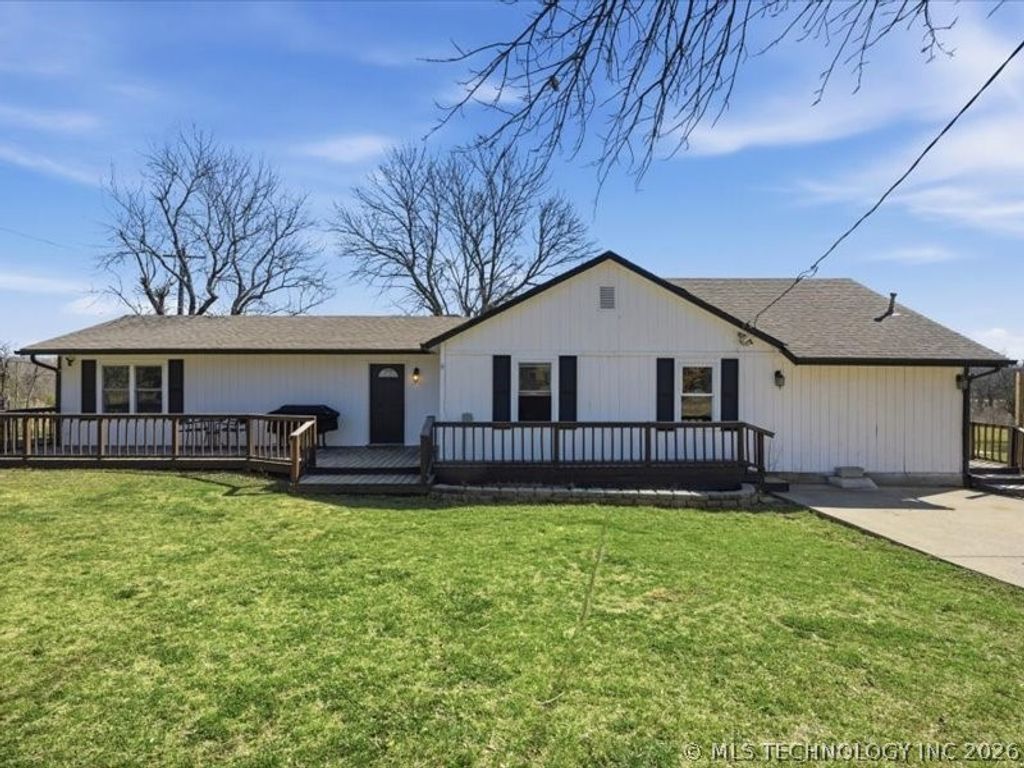 32766 E 161st Street S, Coweta, OK 74429