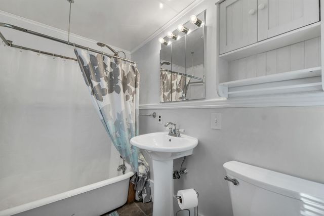 17 Rowell Street, Laconia, NH 03246