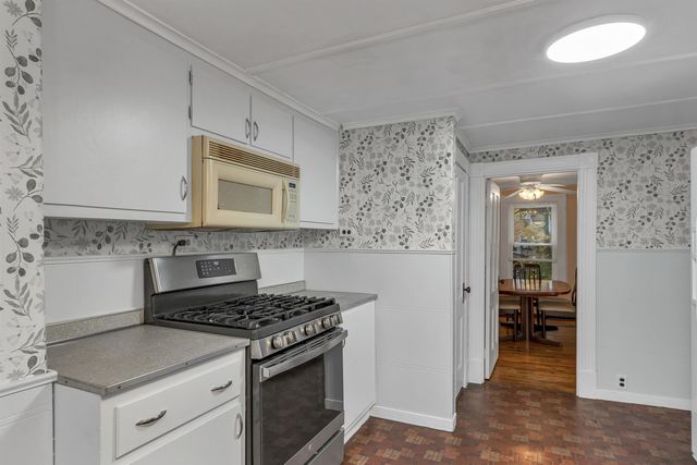 17 Rowell Street, Laconia, NH 03246