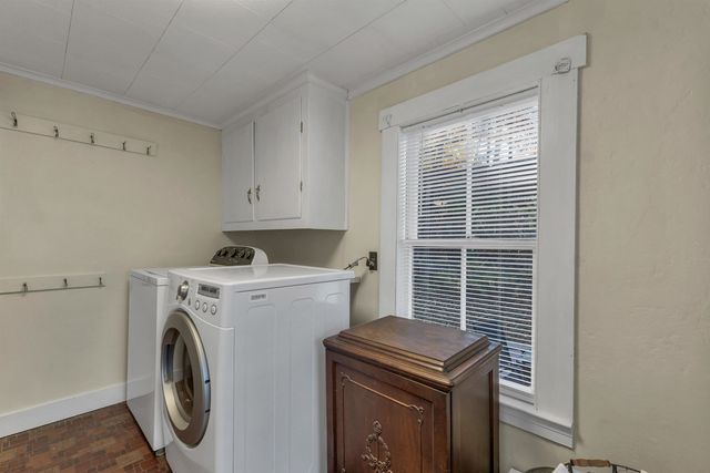 17 Rowell Street, Laconia, NH 03246