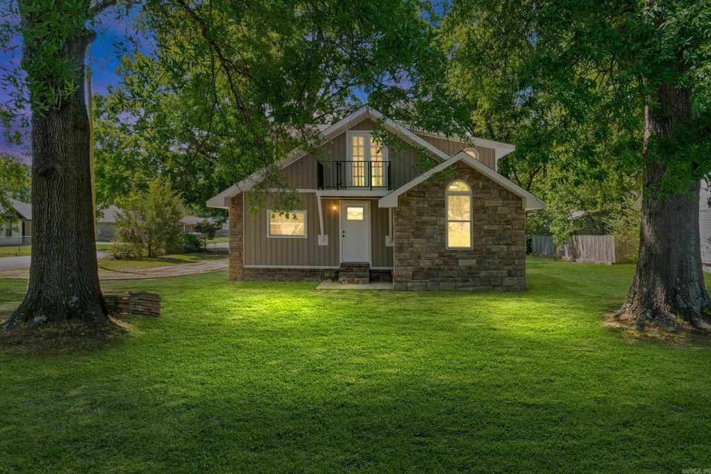 201 N Holly, Beebe, AR 72012
