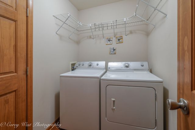 8453 Crooked Bend Road, Machesney Park, IL 61115