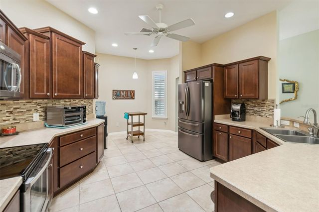 650 BRADFORD LOOP, The Villages, FL 32163
