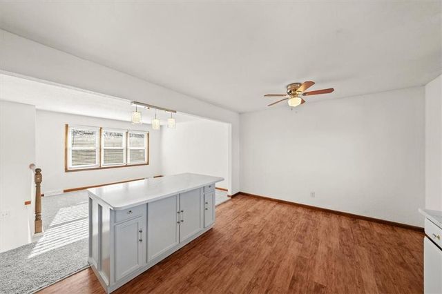 200 W Meriwood Lane, Edgerton, KS 66021