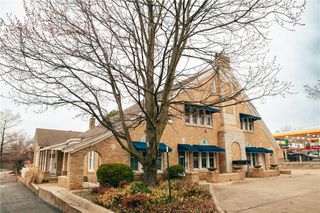 355 N College Avenue, Fayetteville, AR 72701