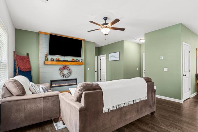 23 Gregory Place, Smiths Station, AL 36877
