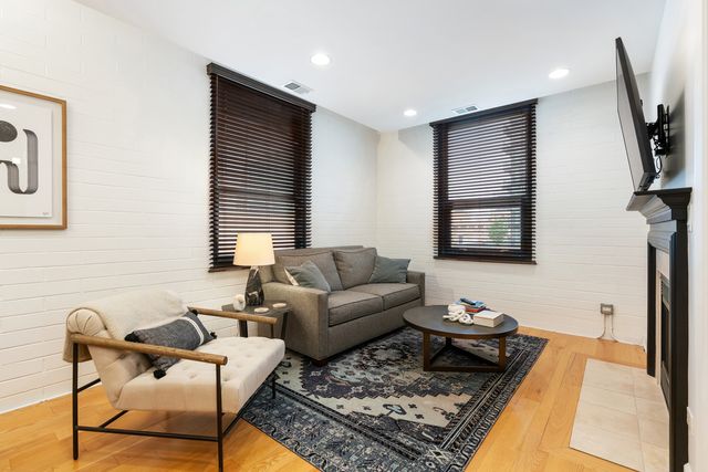742 N LaSalle Street 5, Chicago, IL 60654
