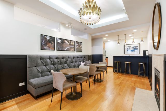 742 N LaSalle Street 5, Chicago, IL 60654