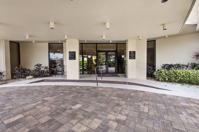 2800 N OCEAN Drive B-4A, Singer Island, FL 33404