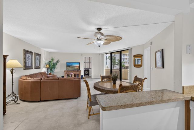 2800 N OCEAN Drive B-4A, Singer Island, FL 33404