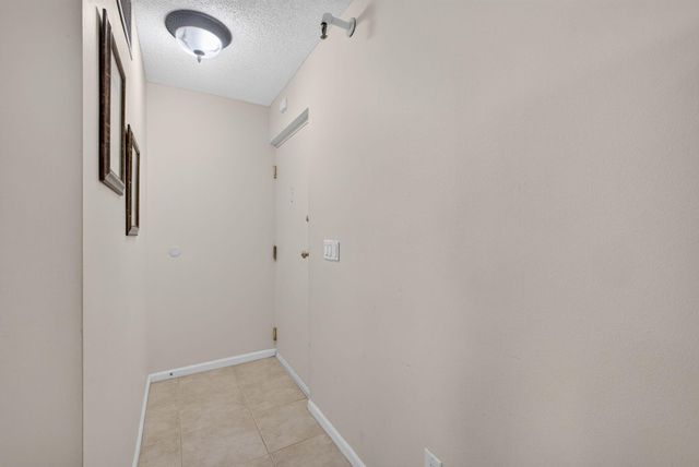 2800 N OCEAN Drive B-4A, Singer Island, FL 33404