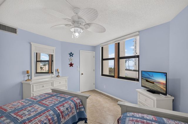 2800 N OCEAN Drive B-4A, Singer Island, FL 33404