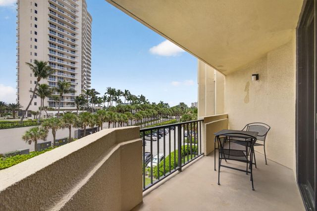 2800 N OCEAN Drive B-4A, Singer Island, FL 33404