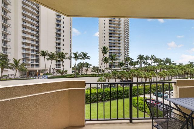 2800 N OCEAN Drive B-4A, Singer Island, FL 33404