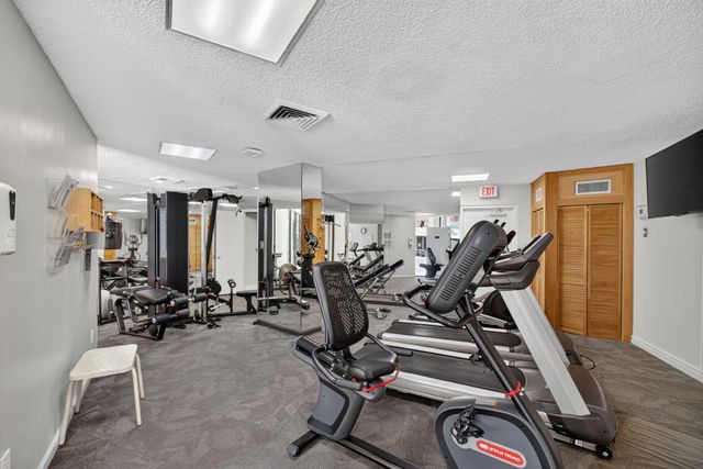 2800 N OCEAN Drive B-4A, Singer Island, FL 33404