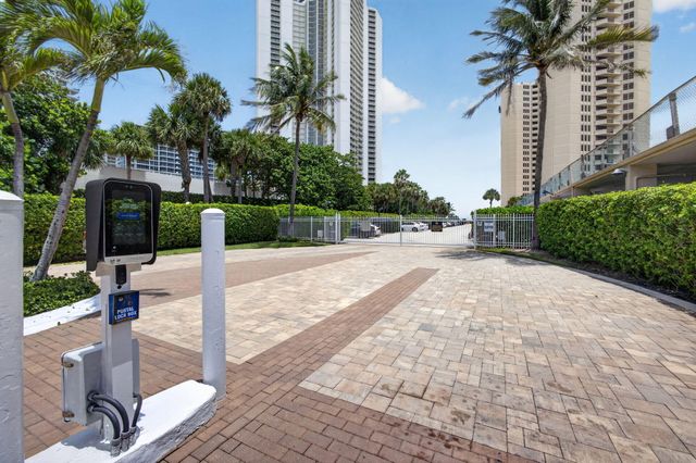 2800 N OCEAN Drive B-4A, Singer Island, FL 33404