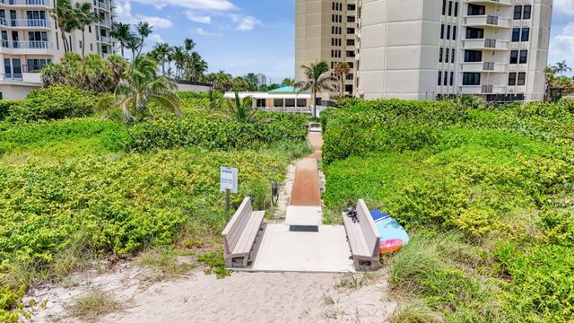 2800 N OCEAN Drive B-4A, Singer Island, FL 33404