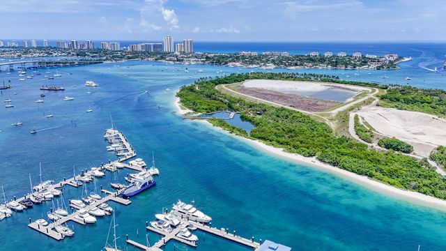 2800 N OCEAN Drive B-4A, Singer Island, FL 33404