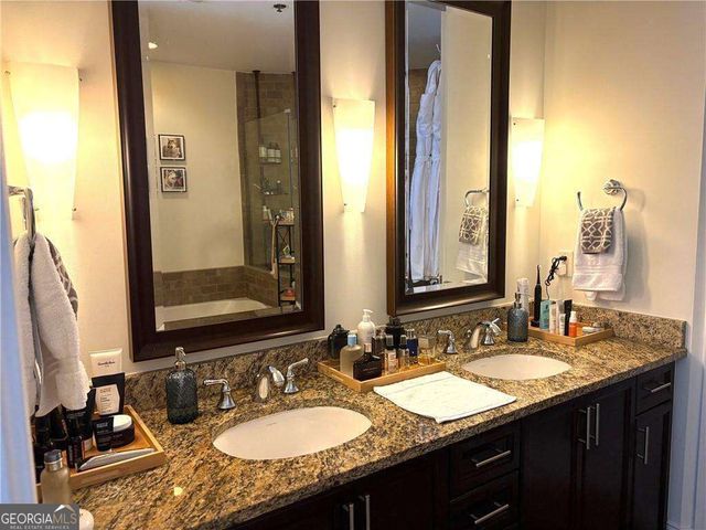 270 17th Street NW 1112, Atlanta, GA 30363