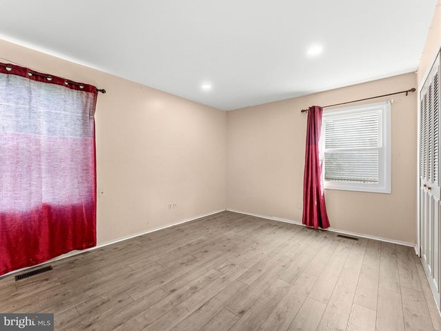 72 NEW CASTLE LN, Willingboro, NJ 08046