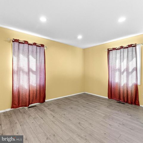 72 NEW CASTLE LN, Willingboro, NJ 08046