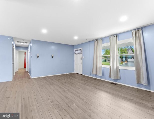 72 NEW CASTLE LN, Willingboro, NJ 08046