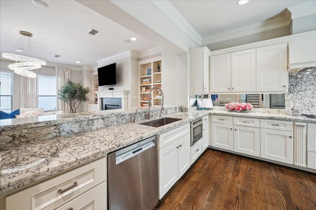 4724 Banning Drive A, Houston, TX 77027