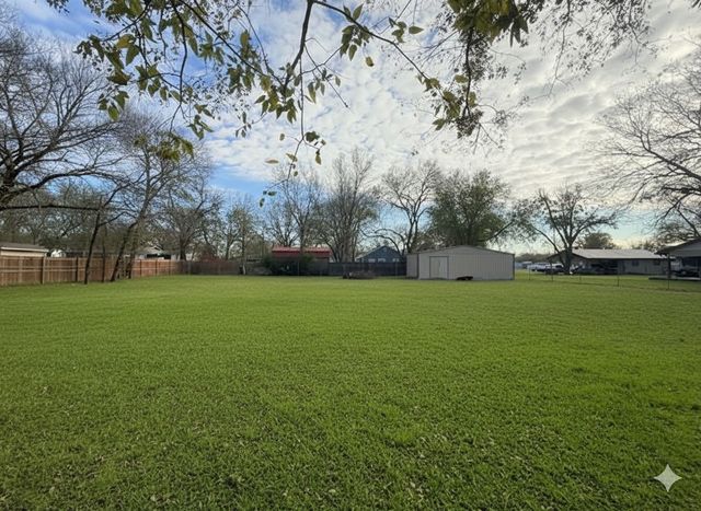 1126 Alvarado Street, Cleburne, TX 76031