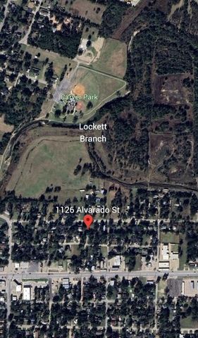 1126 Alvarado Street, Cleburne, TX 76031