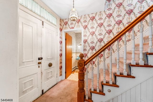 14 High St, Andover Boro, NJ 07821
