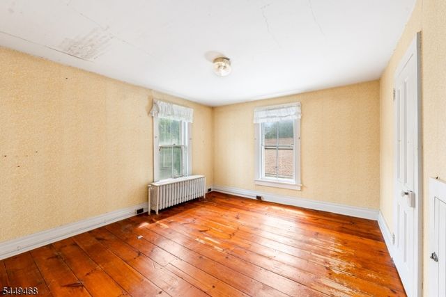 14 High St, Andover Boro, NJ 07821