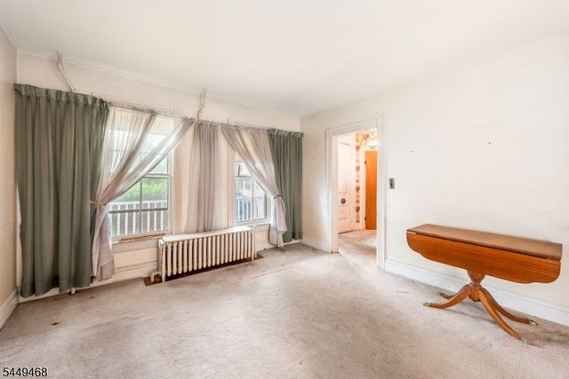 14 High St, Andover Boro, NJ 07821