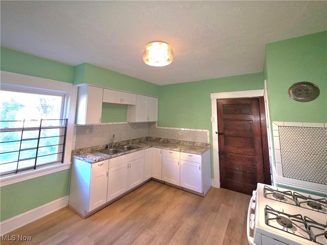 9112 Parmelee Avenue, Cleveland, OH 44108