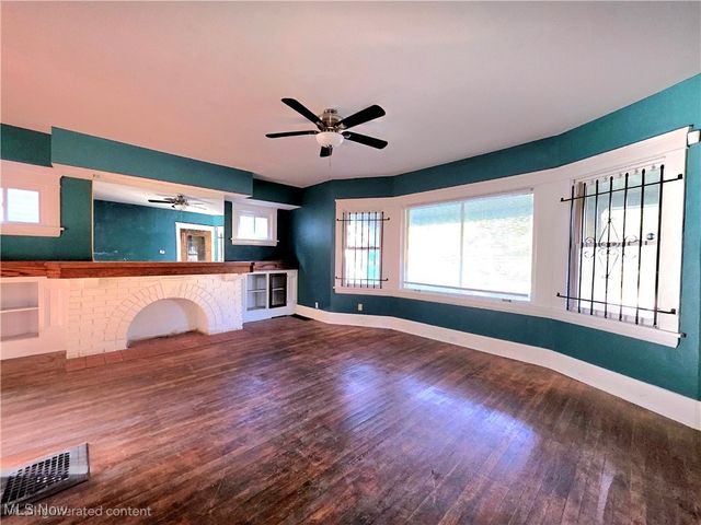 9112 Parmelee Avenue, Cleveland, OH 44108