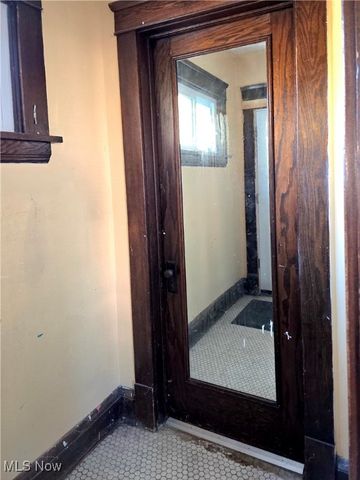 9112 Parmelee Avenue, Cleveland, OH 44108