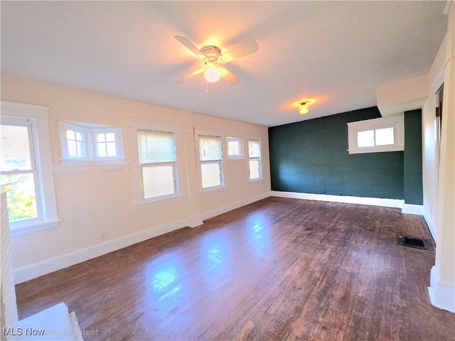 9112 Parmelee Avenue, Cleveland, OH 44108