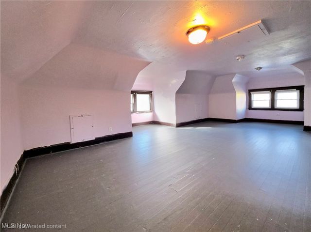 9112 Parmelee Avenue, Cleveland, OH 44108