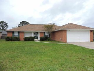 2052 Southwind Cir, Pensacola, FL 32506