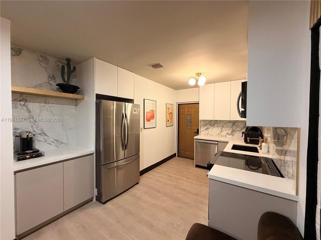 920 SW 50th Avenue, Plantation, FL 33317